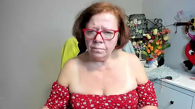 Snapshot of Adelewildx chatting on 18, 5, 2026 Adelewildx online show from 18, 5, 2026