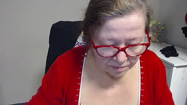 Adelewildx online show from 24, 2, 2025