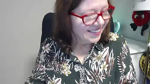 Adelewildx online show from 11, 3, 2025