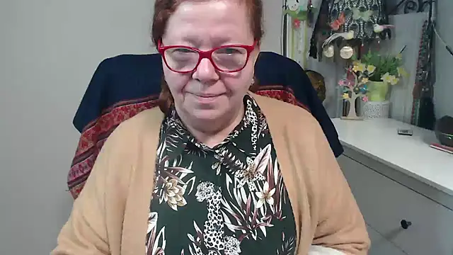 Adelewildx online show from 17, 11, 2025