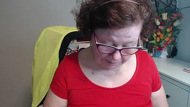 Adelewildx online show from 13, 4, 2026