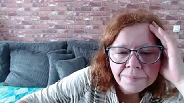 Adelewildx online show from 25, 10, 2025