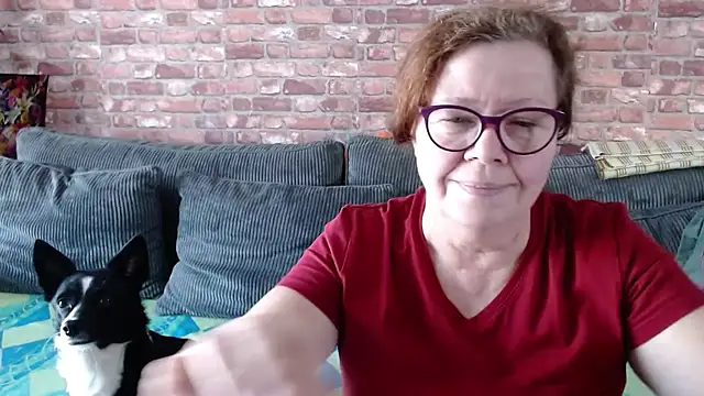Adelewildx online show from 8, 2, 2025