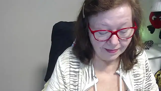 Adelewildx online show from 18, 3, 2025