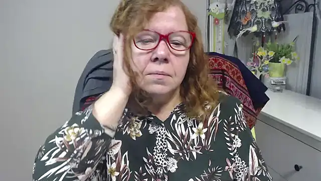 Adelewildx online show from 4, 11, 2025