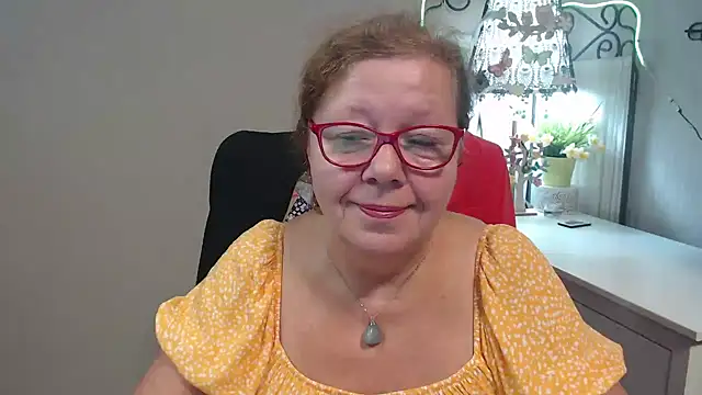 Adelewildx online show from 10, 9, 2025