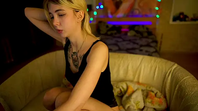 Allison Cuty online show from 13, 2, 2025