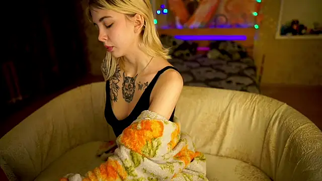 Allison Cuty online show from 12, 2, 2025