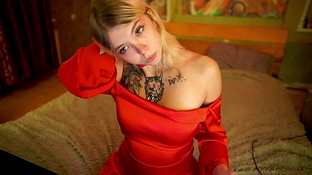 Allison Cuty online show from 5, 10, 2025