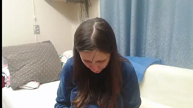 Snapshot of alisacucumber chatting on 12, 1, 2025 alisacucumber online show from 12, 1, 2025