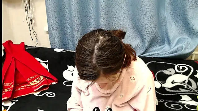 Snapshot of alisacucumber chatting on 25, 1, 2025 alisacucumber online show from 25, 1, 2025