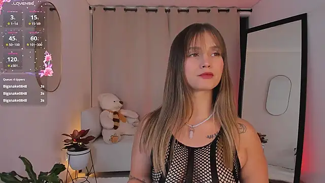 roxie gates  online show from 10, 11, 2025