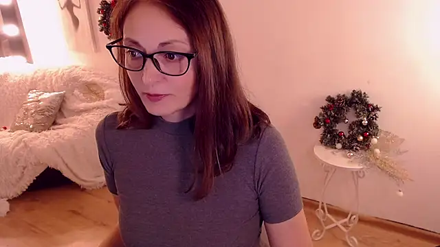 Snapshot of CaringSophie chatting on 27, 12, 2024 CaringSophie online show from 27, 12, 2024