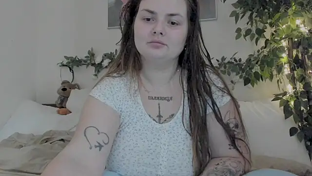 Eva Shameless online show from 13, 11, 2025