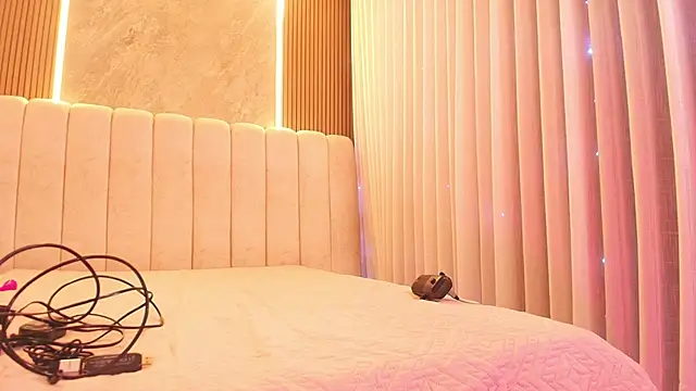 emyli sw  online show from 7, 4, 2026