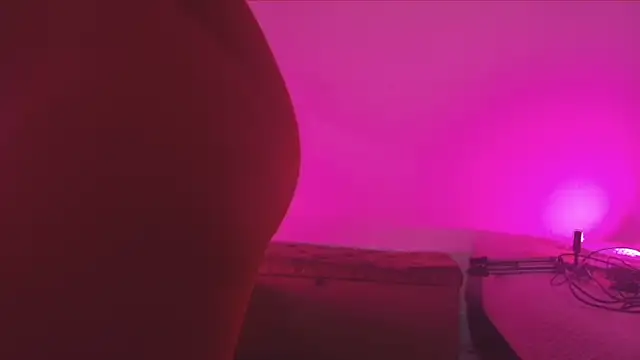 emyli sw  online show from 11, 10, 2025