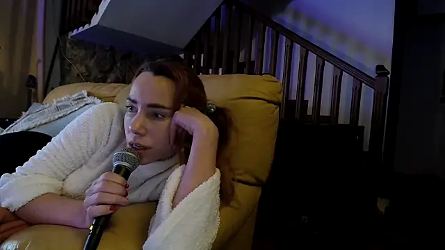 pisswhorelana online show from 19, 1, 2025