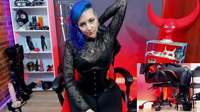Snapshot of Mistress_Yelena chatting on 14, 7, 2026 Mistress Yelena online show from 14, 7, 2026