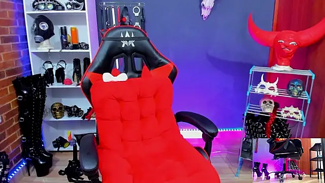 Mistress Yelena online show from 5, 3, 2026