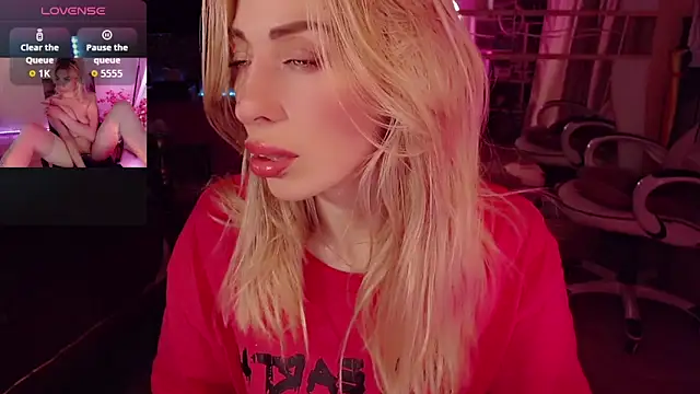 AnnieGOld  online show from 17, 10, 2025