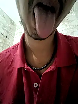 dreamtoungelick69 online show from 3, 11, 2025