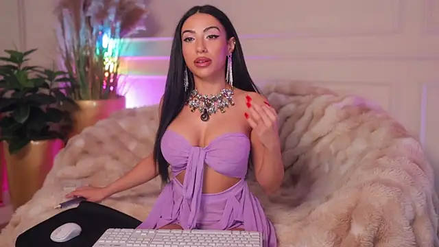 Snapshot of Anais_Bloom chatting on 20, 7, 2026 Anais Bloom online show from 20, 7, 2026