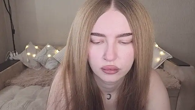 ViolettaLopez online show from 25, 11, 2025