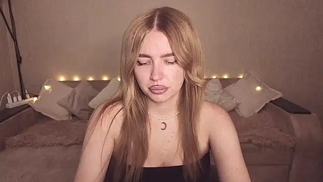 ViolettaLopez online show from 2, 8, 2026