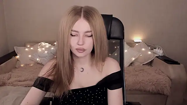 ViolettaLopez online show from 15, 2, 2025