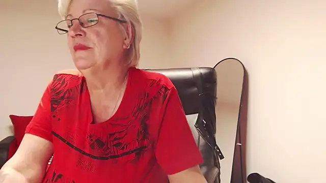 LaylaMilf online show from 6, 3, 2026