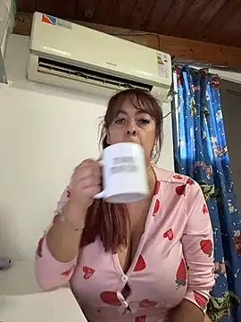 Snapshot of sofy_alone chatting on 23, 5, 2026 sofy alone online show from 23, 5, 2026