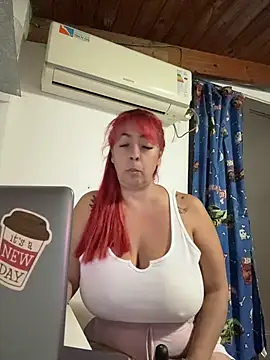 Snapshot of sofy_alone chatting on 12, 5, 2026 sofy alone online show from 12, 5, 2026