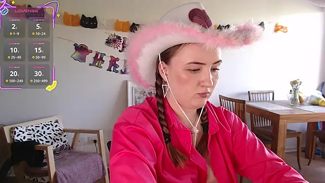 Black Eva  online show from 31, 10, 2025