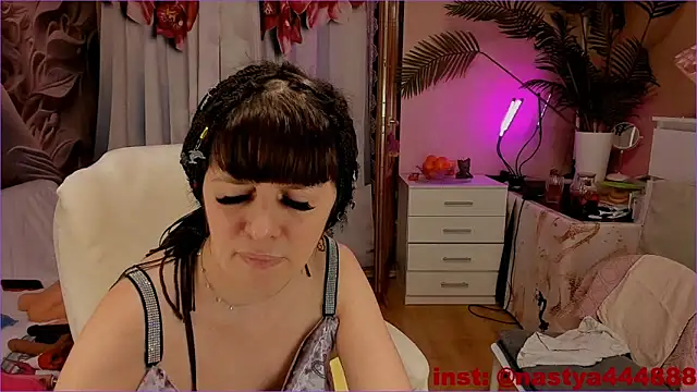 Cutie orgasm online show from 13, 3, 2026