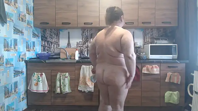 Amy August online show from 6, 3, 2026