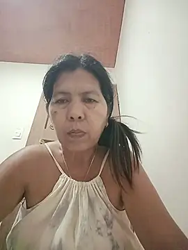 Snapshot of TropicalFlower chatting on 5, 6, 2026 TropicalFlower online show from 5, 6, 2026