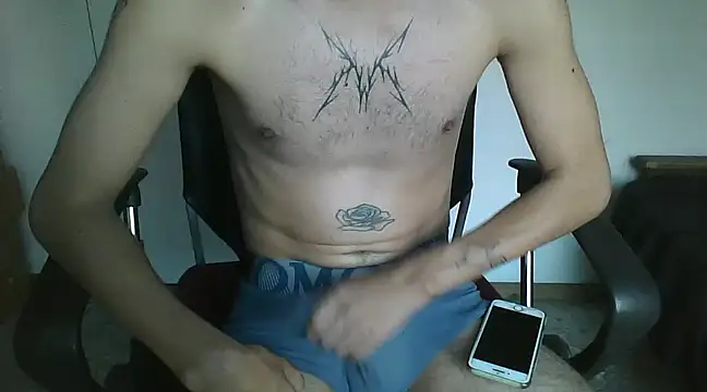 Snapshot of venenus chatting on 5, 1, 2025 venenus online show from 5, 1, 2025