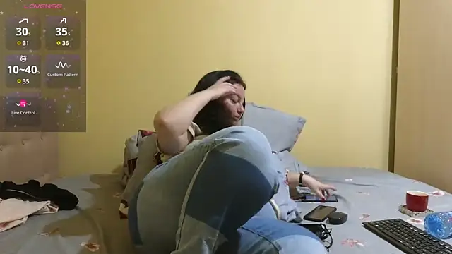 BBW MILF 4U online show from 3, 3, 2025