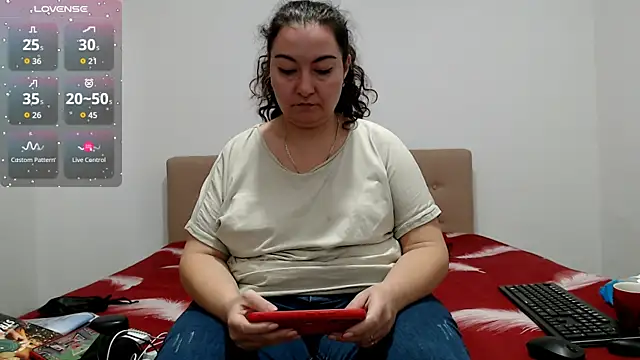 BBW MILF 4U online show from 4, 11, 2025