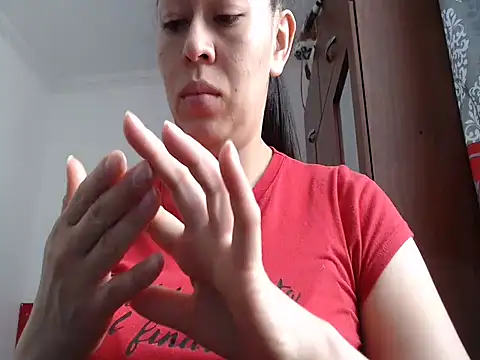 mayhott2 online show from 17, 2, 2025