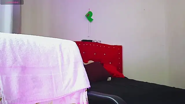 mayhott2 online show from 18, 11, 2025