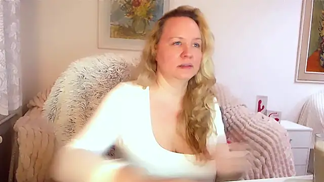 Sarah4you online show from 17, 2, 2025