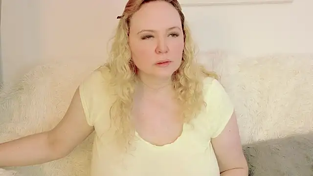 Snapshot of Sarah4you chatting on 30, 6, 2026 Sarah4you online show from 30, 6, 2026