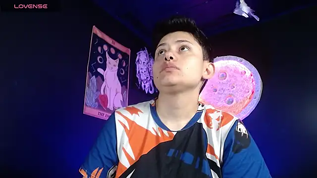 girl intense444 online show from 11, 11, 2025