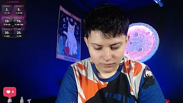 girl intense444 online show from 4, 11, 2025