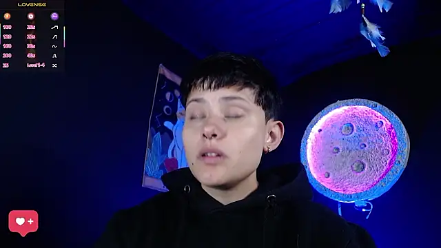 girl intense444 online show from 25, 3, 2026