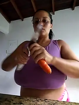 Snapshot of sharon_1 chatting on 20, 9, 2025 sharon 1 online show from 20, 9, 2025