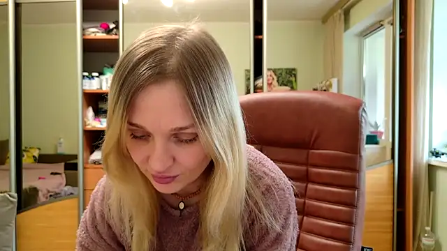 ModelEva online show from 19, 4, 2026