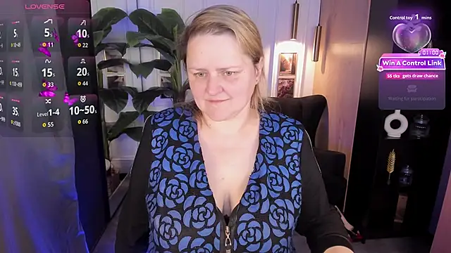 Snapshot of ScarlettSoft chatting on 11, 5, 2026 ScarlettSoft online show from 11, 5, 2026