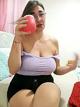 Snapshot of Katy_Randy chatting on 29, 1, 2025 Katy Randy online show from 29, 1, 2025